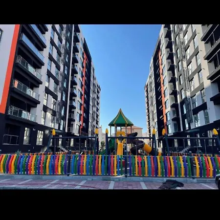 Ionela شقة *
